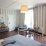 Domaine Des Lilas Bed & Breakfast Saint-Germain-Lembron