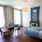 Domaine Des Lilas 3* Saint-Germain-Lembron