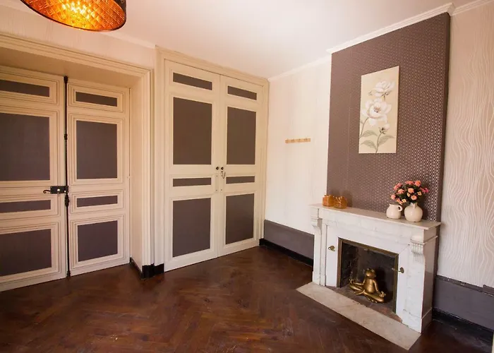 Domaine Des Lilas Bed & Breakfast