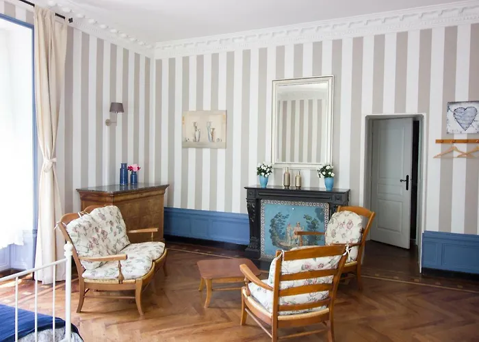 Domaine Des Lilas 3*